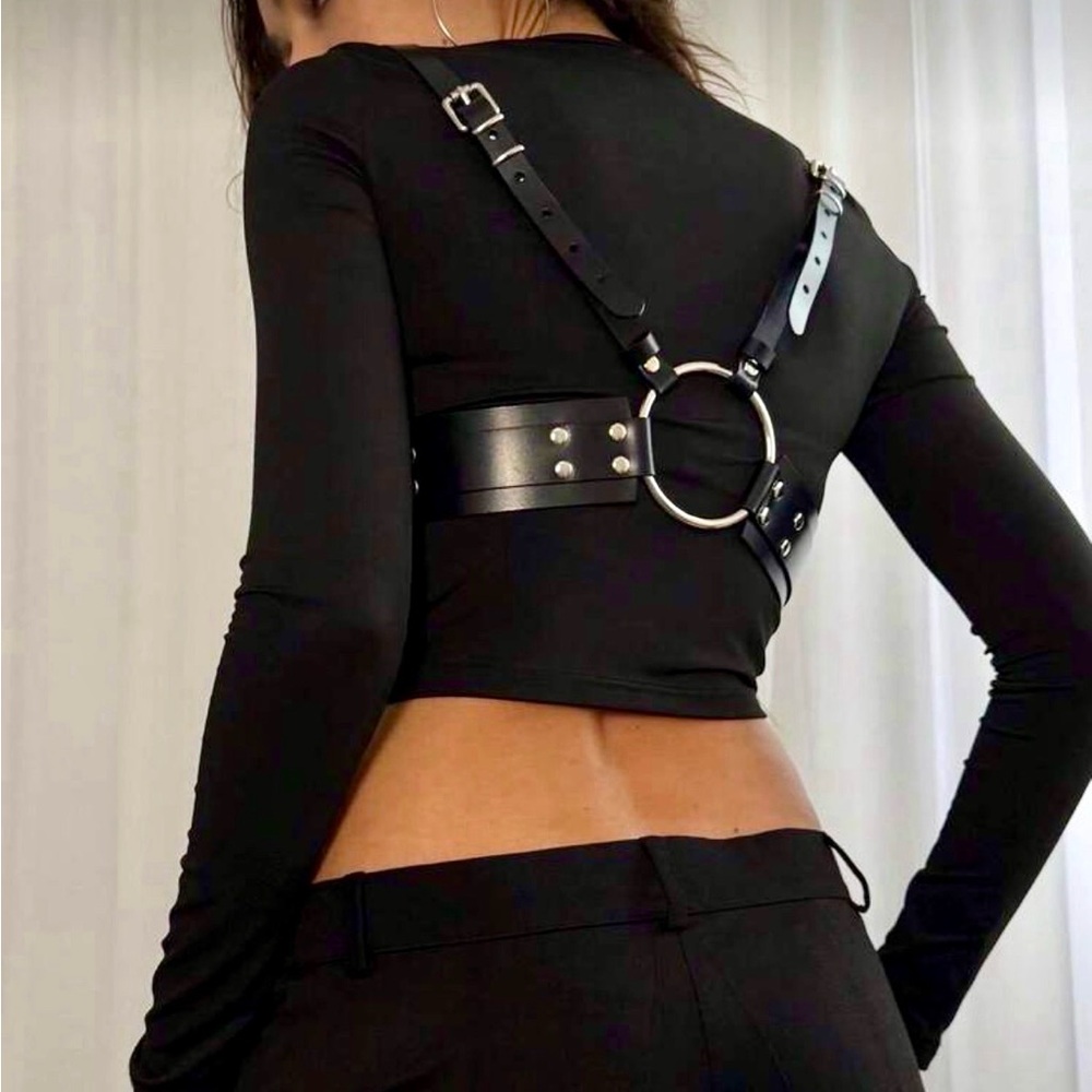Black Harness Large O Ring New